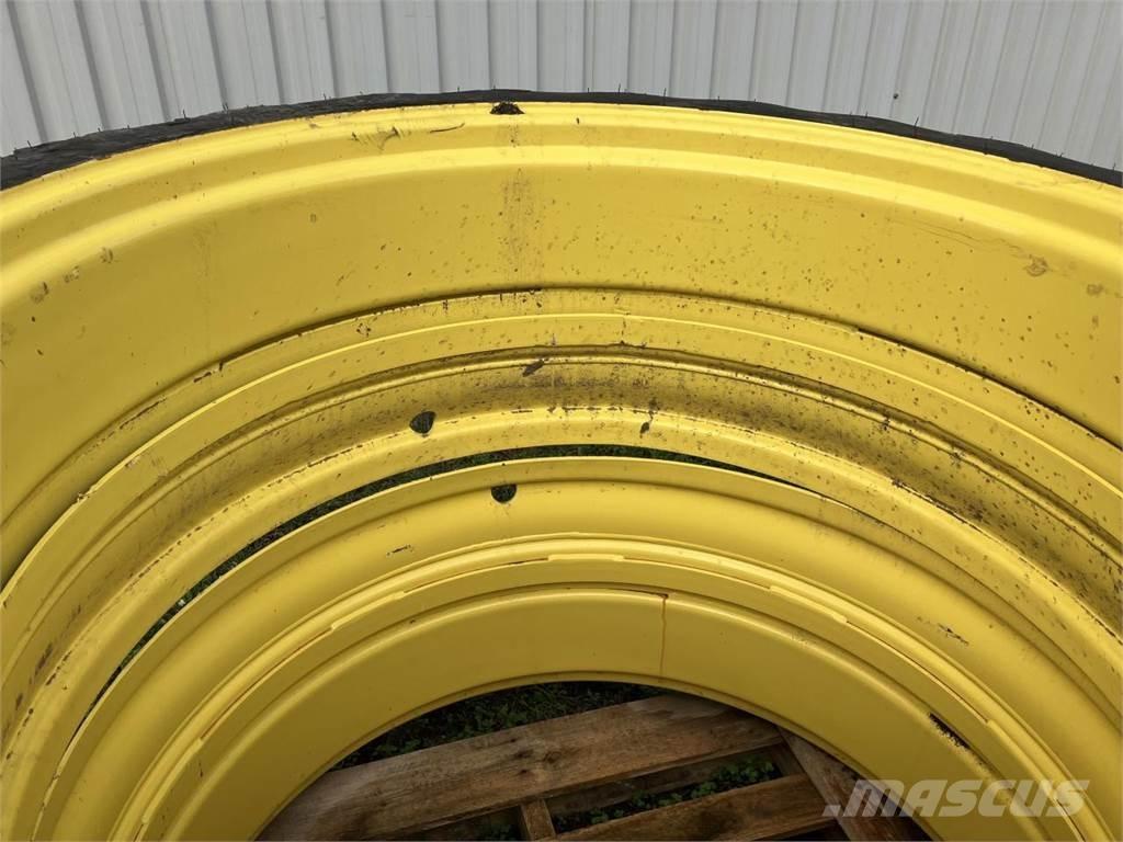 Taurus 270/95R44 Pneumatiky, kola a ráfky