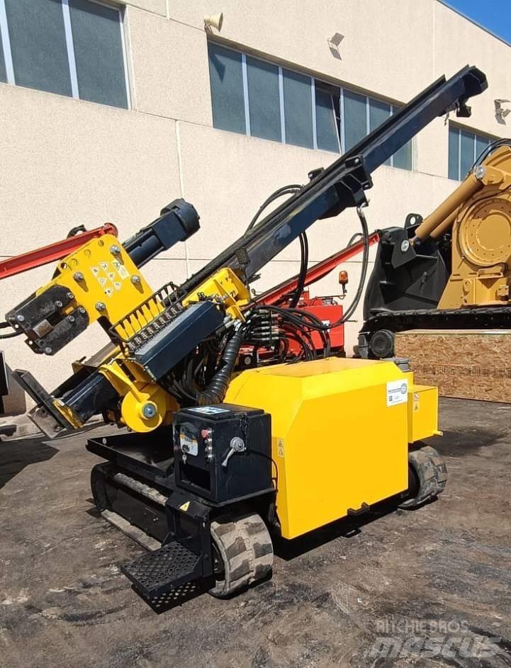  MGI Tonker 830 Vibrační beranidla
