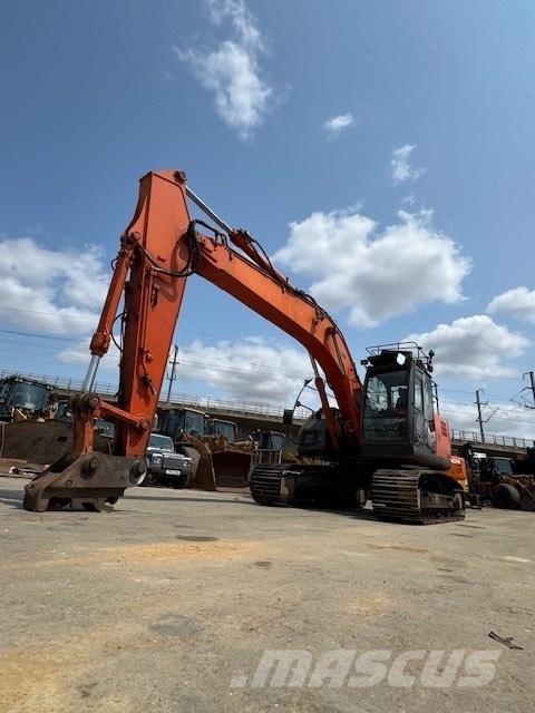 Hitachi ZX 225 Pásová rýpadla