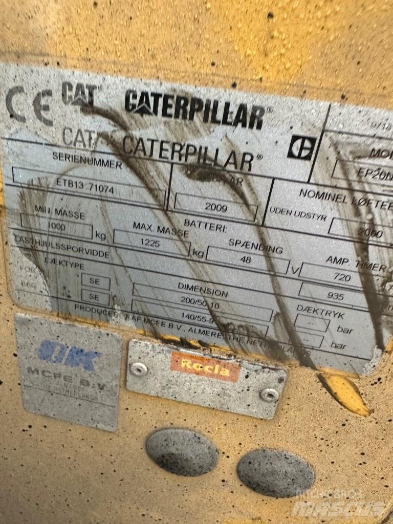 CAT 302.7DCR Mini rýpadla < 7t