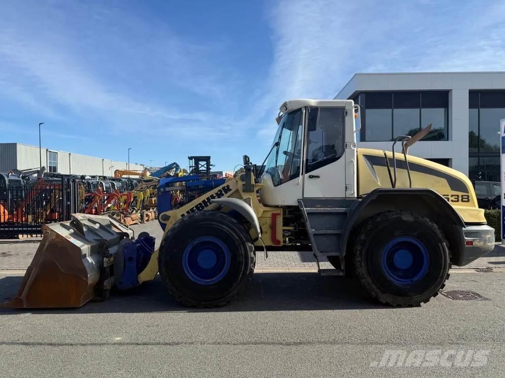 Liebherr L538 Kolové nakladače
