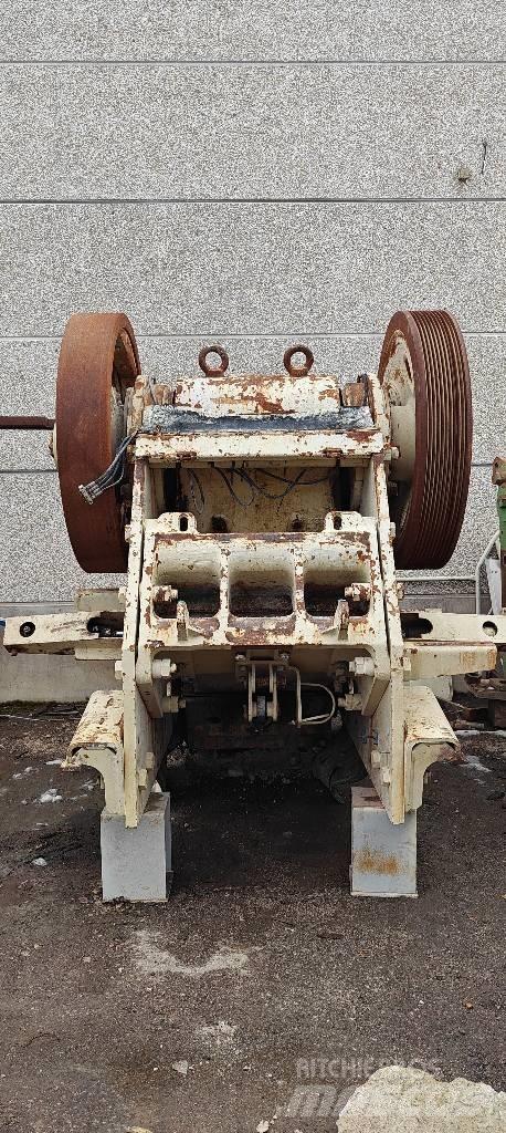 Metso C 100 Drtící zařízení