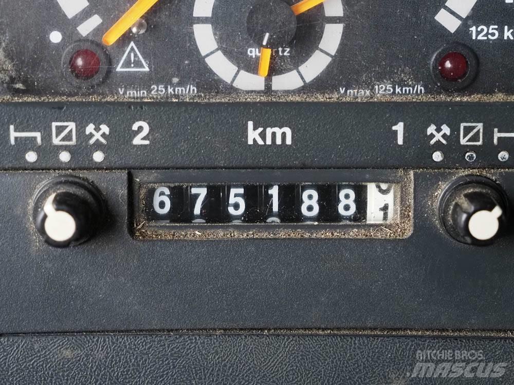 Scania 94 D 260 Skříňová nástavba