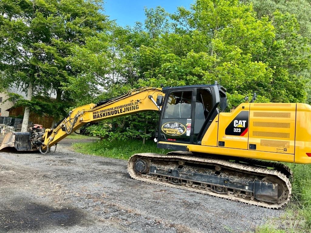 CAT 323 NG - nextgen Pásová rýpadla