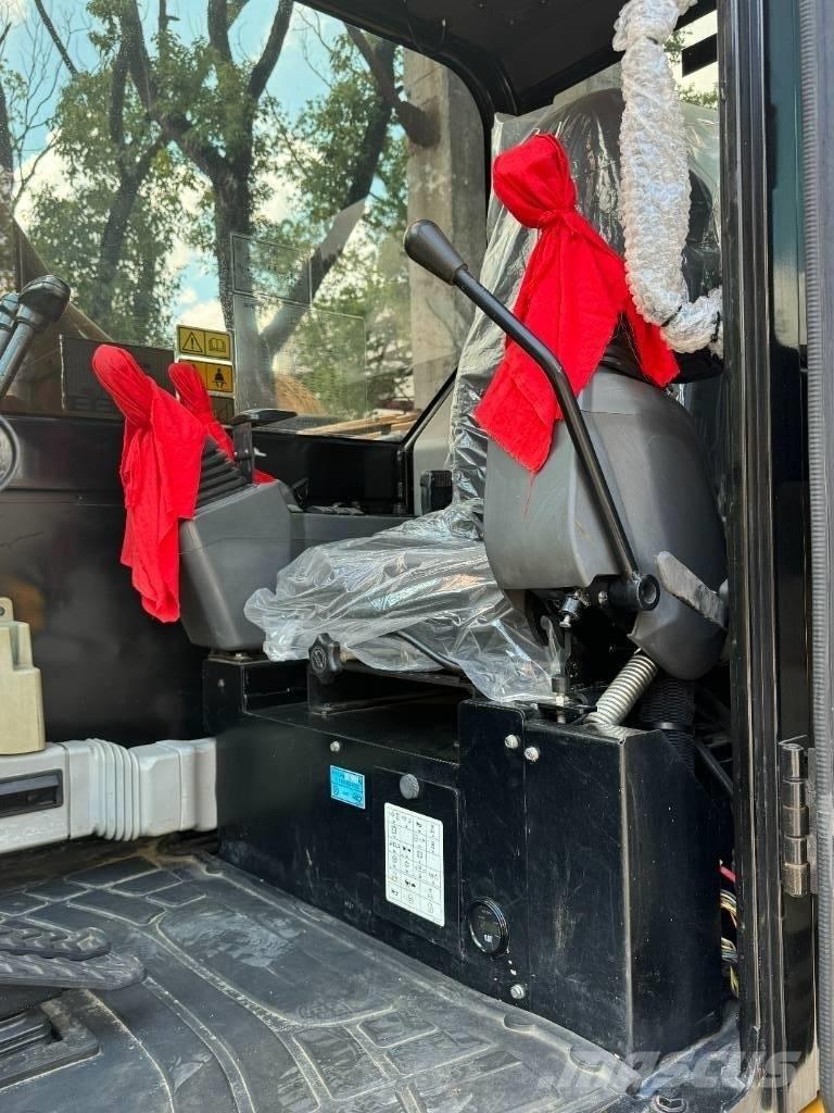 CAT 307E2 Mini rýpadla < 7t