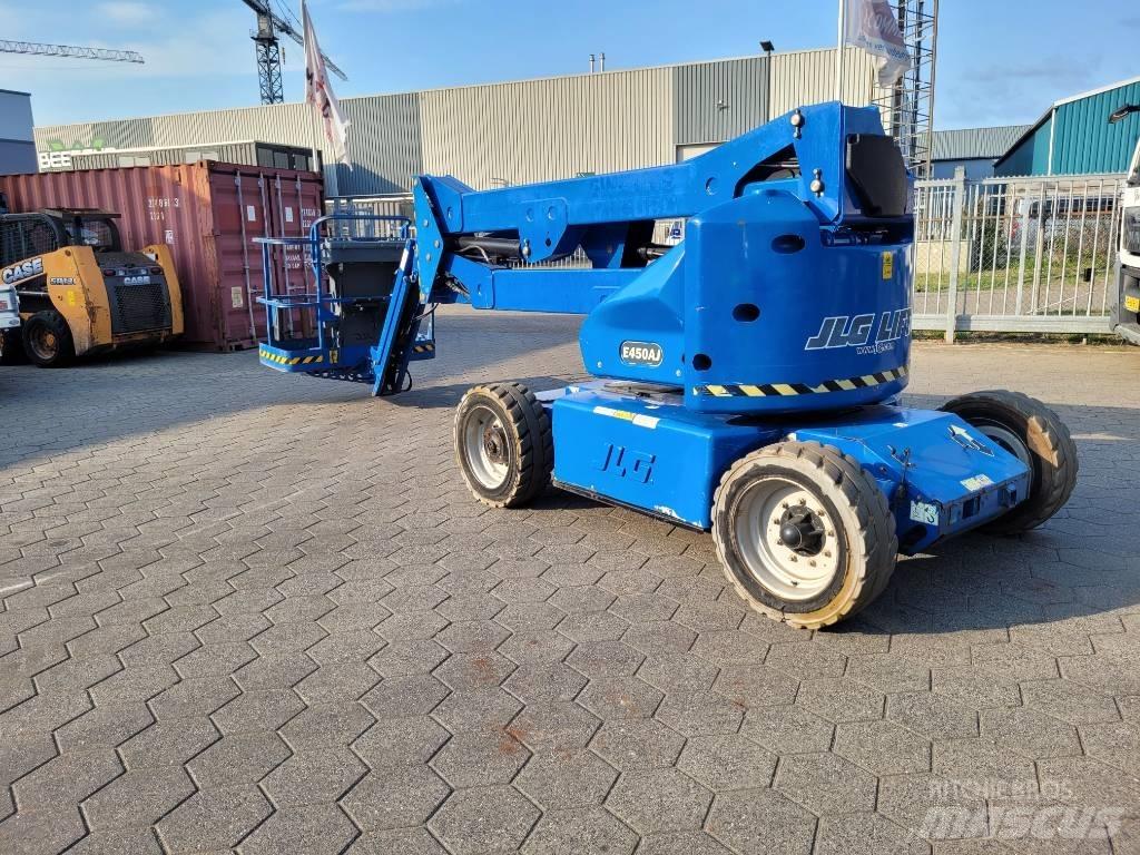 JLG E 450 AJ Kloubové plošiny