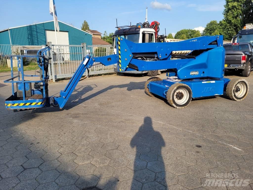 JLG E 450 AJ Kloubové plošiny