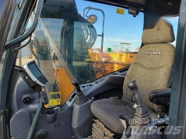 Hyundai HX130 Pásová rýpadla