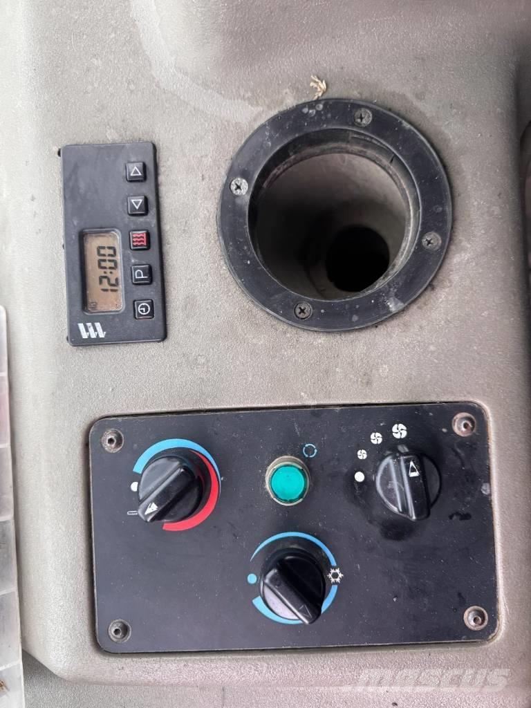 CASE 330 B Kloubové dempry