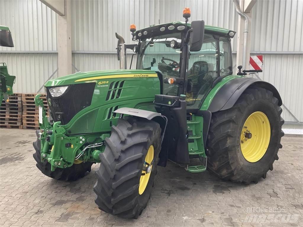 John Deere 6215R Traktory