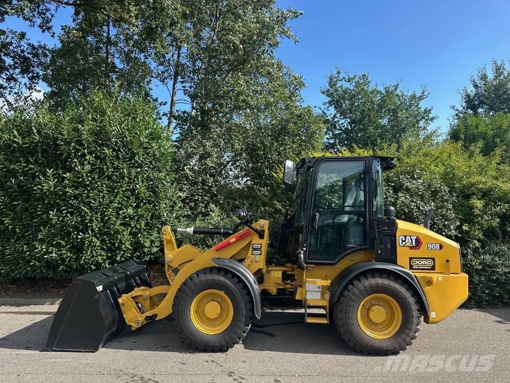 CAT 908 Kolové nakladače