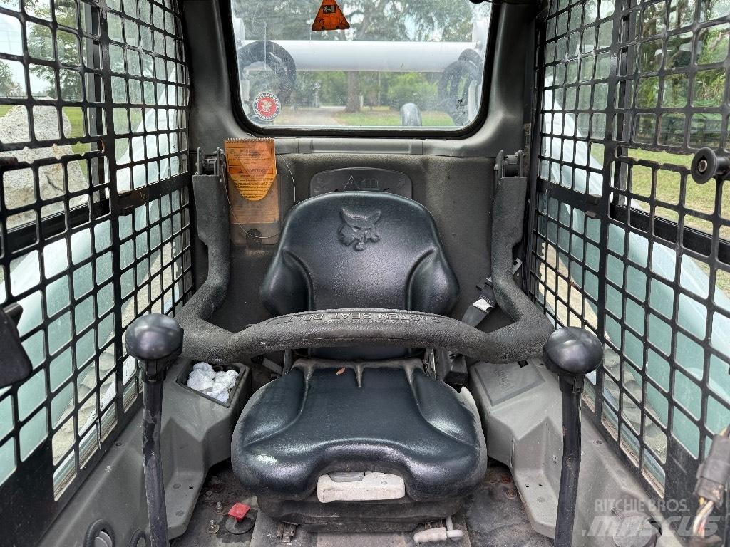 Bobcat T 770 Smykem řízené nakladače