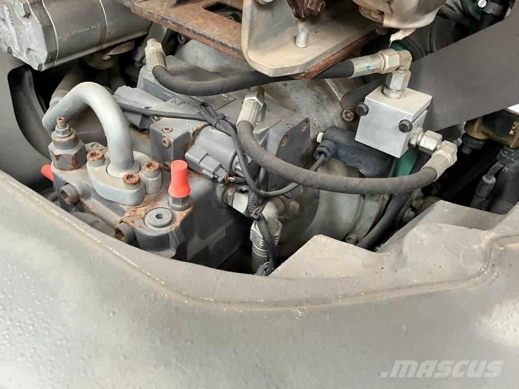 Volvo L 30 G Kolové nakladače