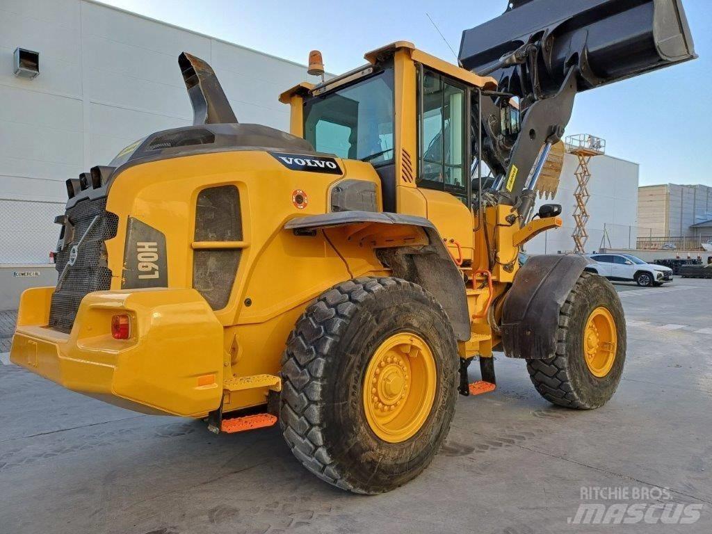 Volvo L 90 H Kolové nakladače