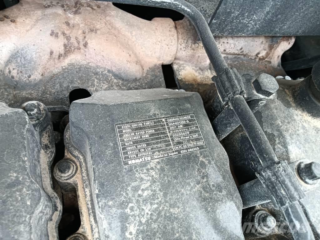 Komatsu PC 400 Pásová rýpadla