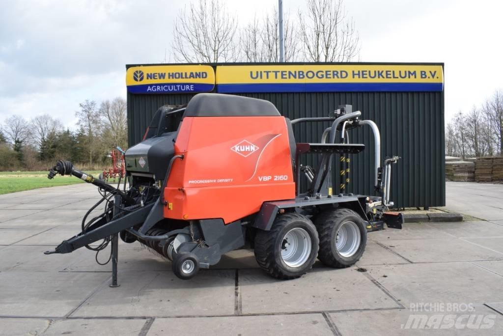 Kuhn VBP 2160 Lis na válcové balíky