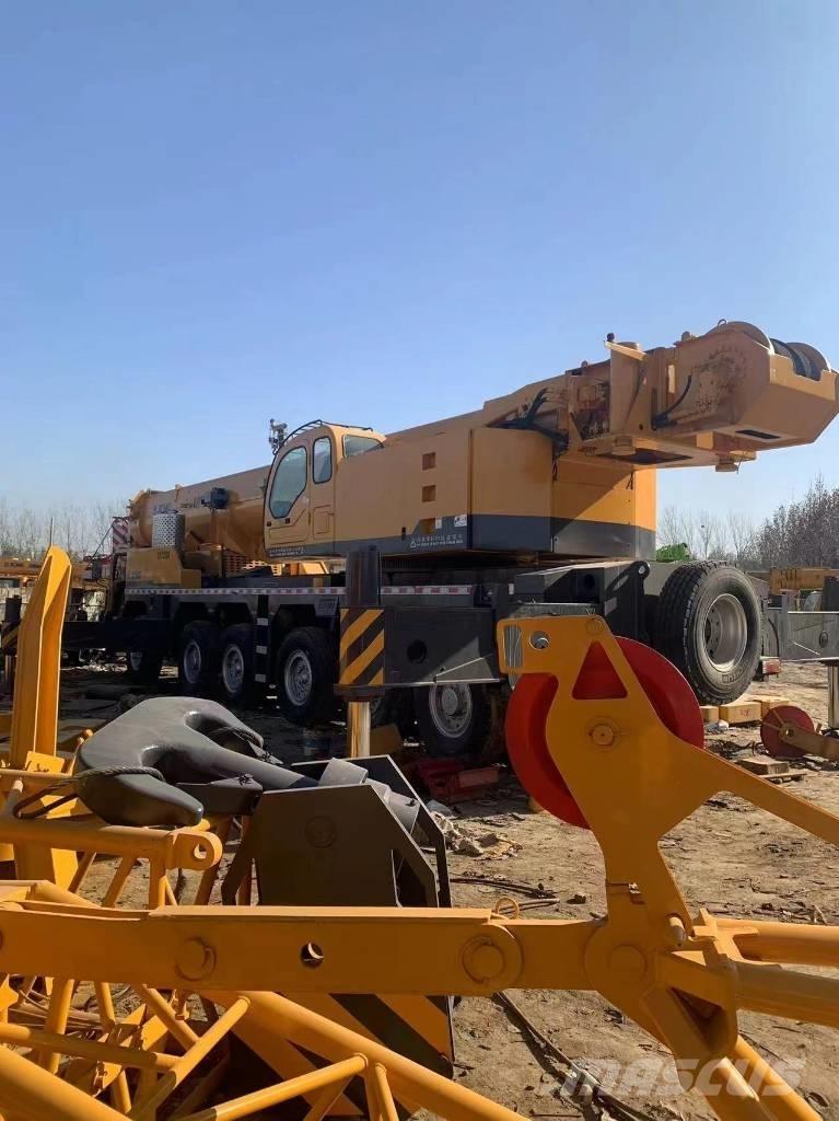 XCMG QY220 Univerzální terénní jeřáby