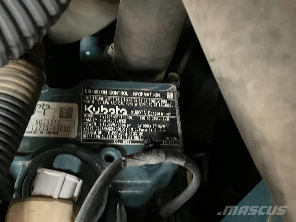 Kubota KX 080-4 Midi rýpadla 7t - 12t