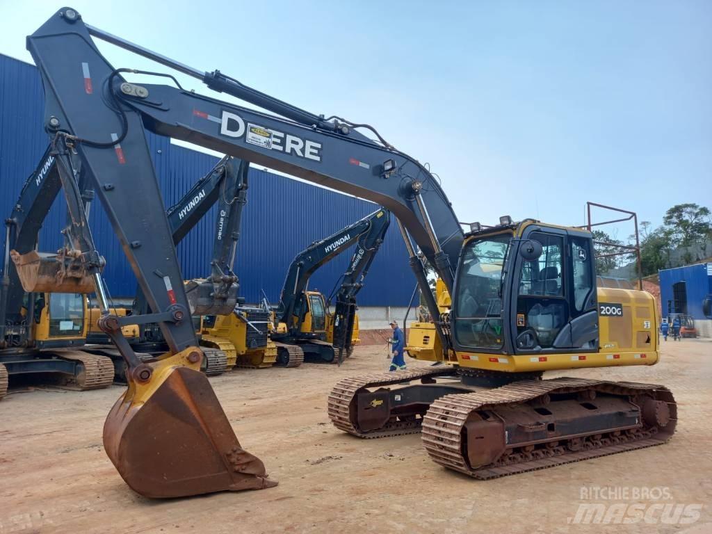 John Deere 200G Pásová rýpadla