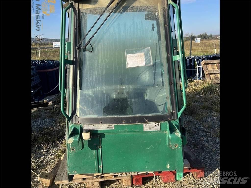 Timberjack 1110D Kabiny a interiér