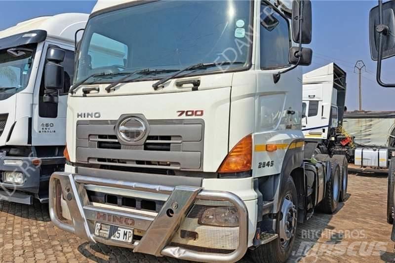 Hino 700 Další
