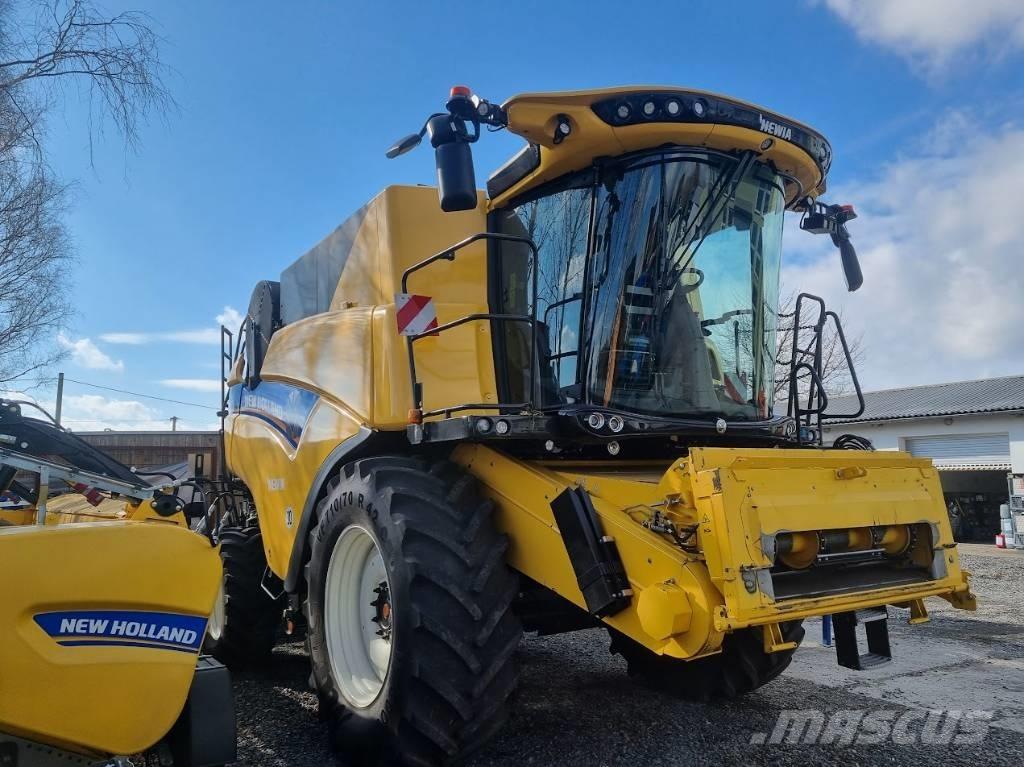 New Holland CX 8.70 Sklízecí mlátičky