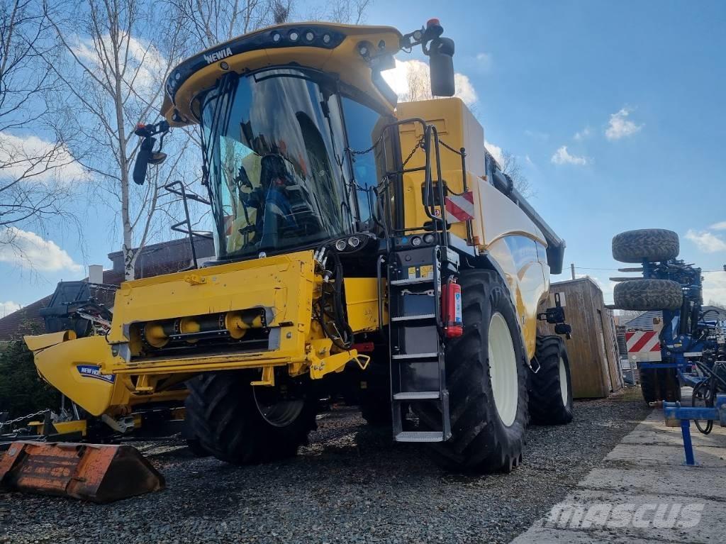New Holland CX 8.70 Sklízecí mlátičky