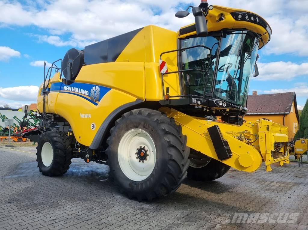 New Holland CX 8.70 Sklízecí mlátičky