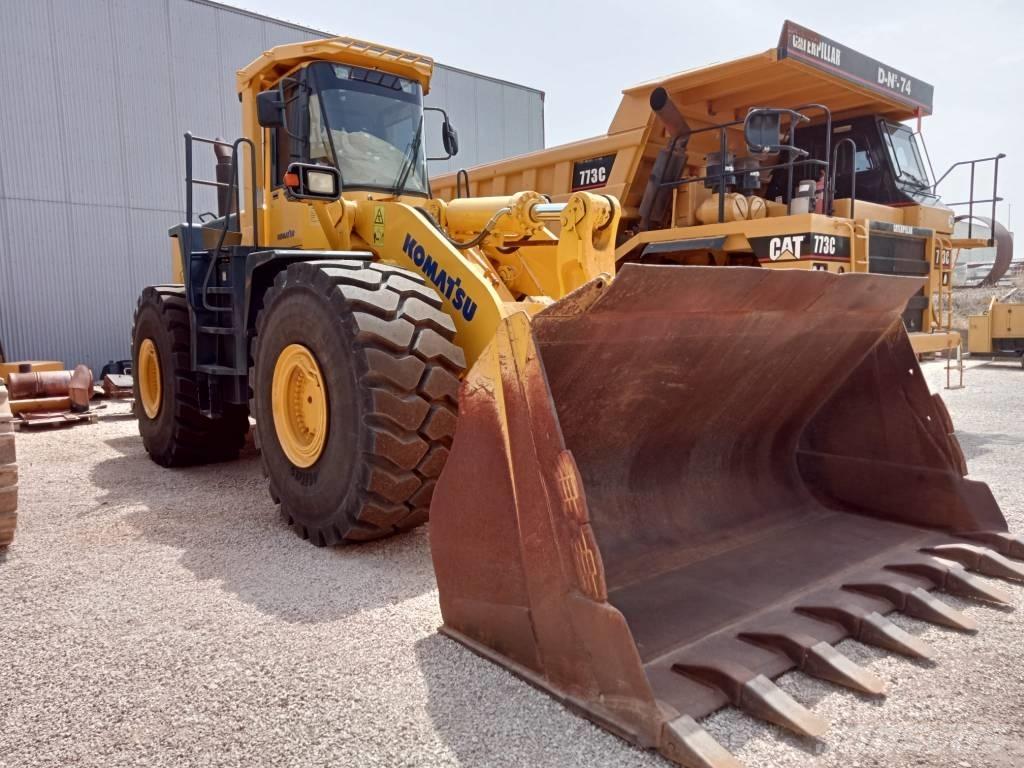 Komatsu WA500-3 Kolové nakladače