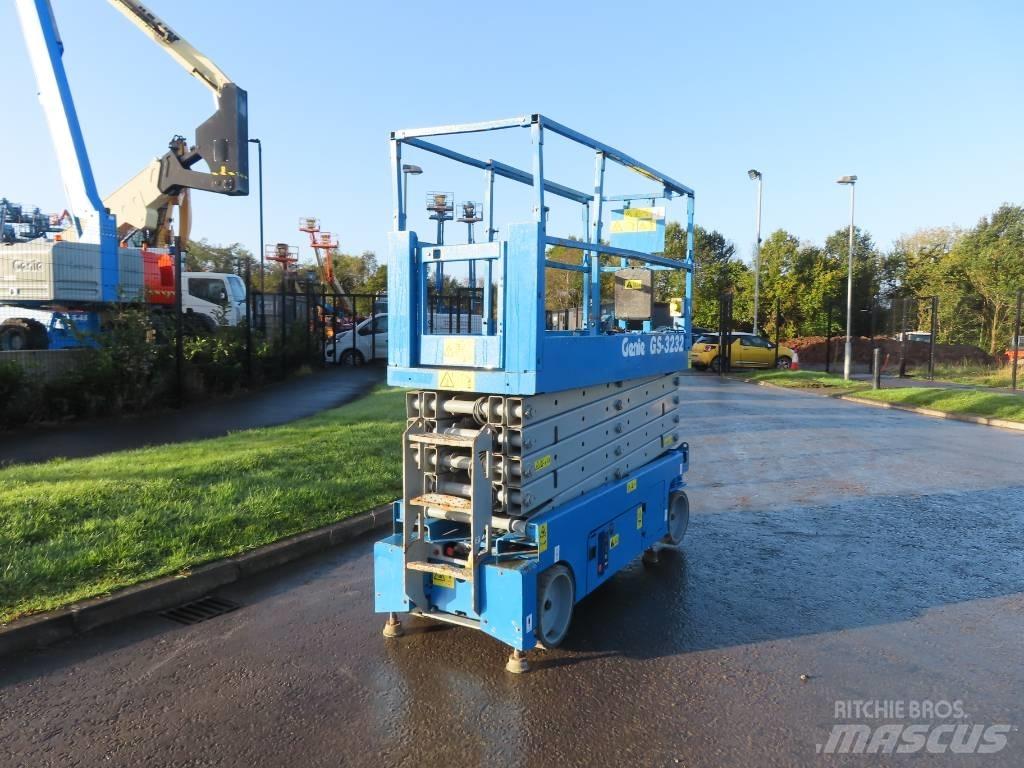 Genie GS 3232 Nůžková zvedací plošina
