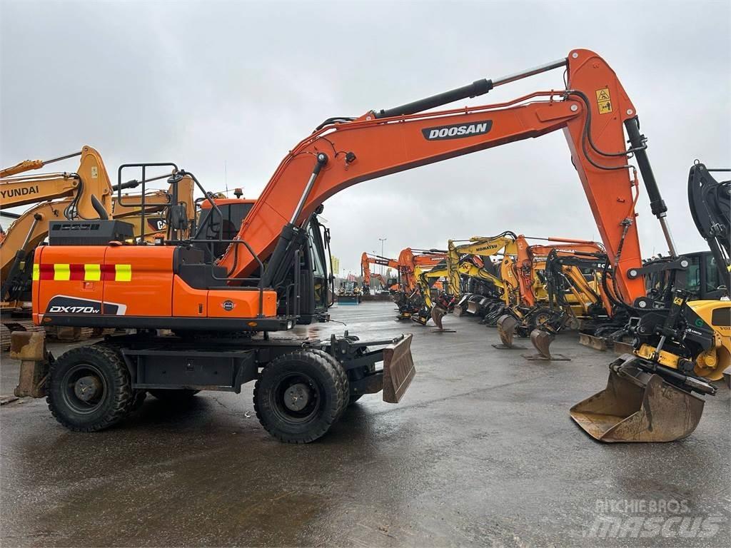 Doosan DX170W-5 Pásová rýpadla