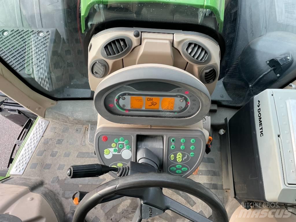 Fendt 828 Vario Traktory