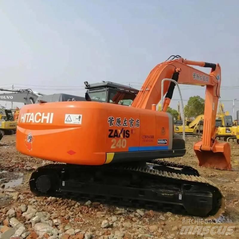 Hitachi ZX 240 Pásová rýpadla