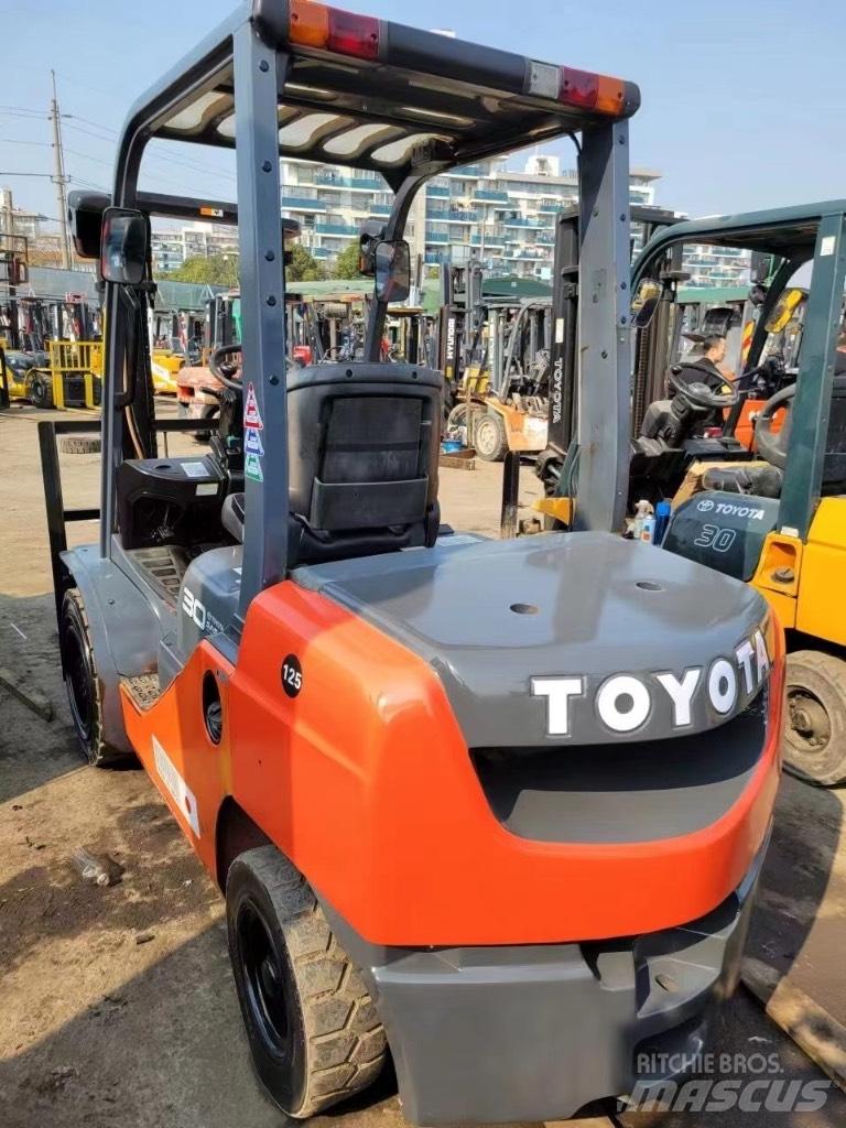 Toyota FD 30 8f Dieselové vozíky