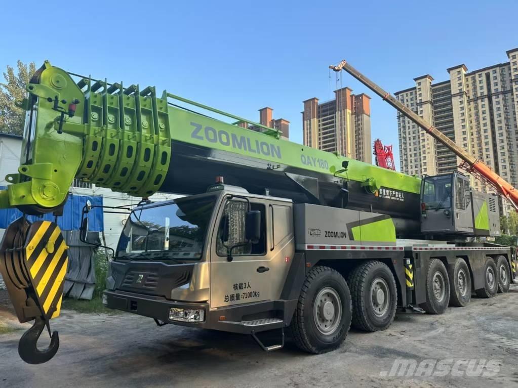 Zoomlion QAY180 Univerzální terénní jeřáby