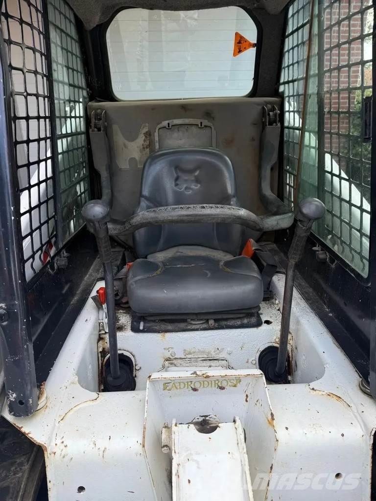 Bobcat S130 Smykem řízené nakladače