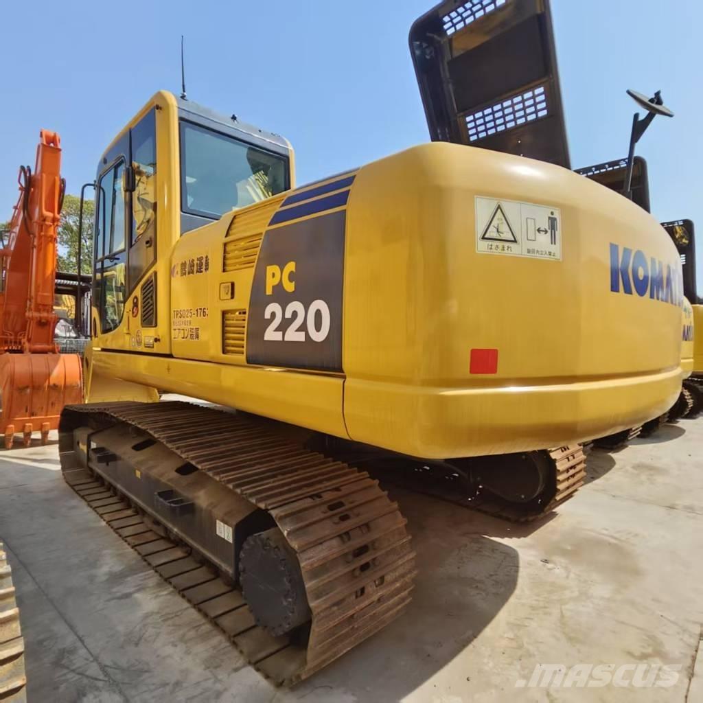 Komatsu PC 220-8 Pásová rýpadla