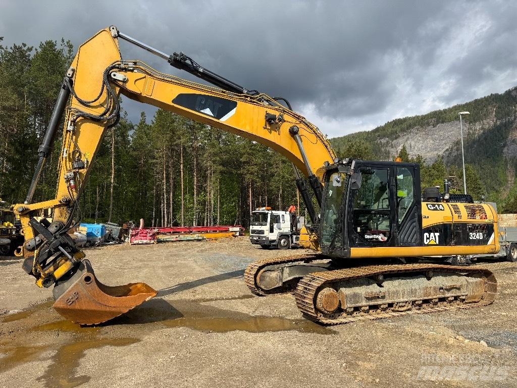 CAT 324 D L Pásová rýpadla