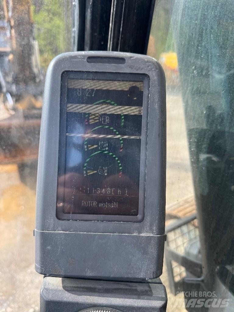CAT 324 D L Pásová rýpadla