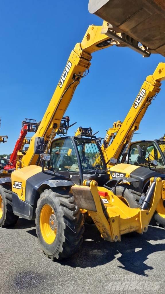 JCB 533-105 Teleskopické manipulátory