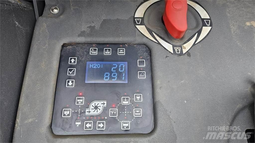 Fendt Rogator 355 Tažené postřikovače