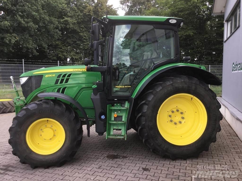 John Deere 6130R Traktory