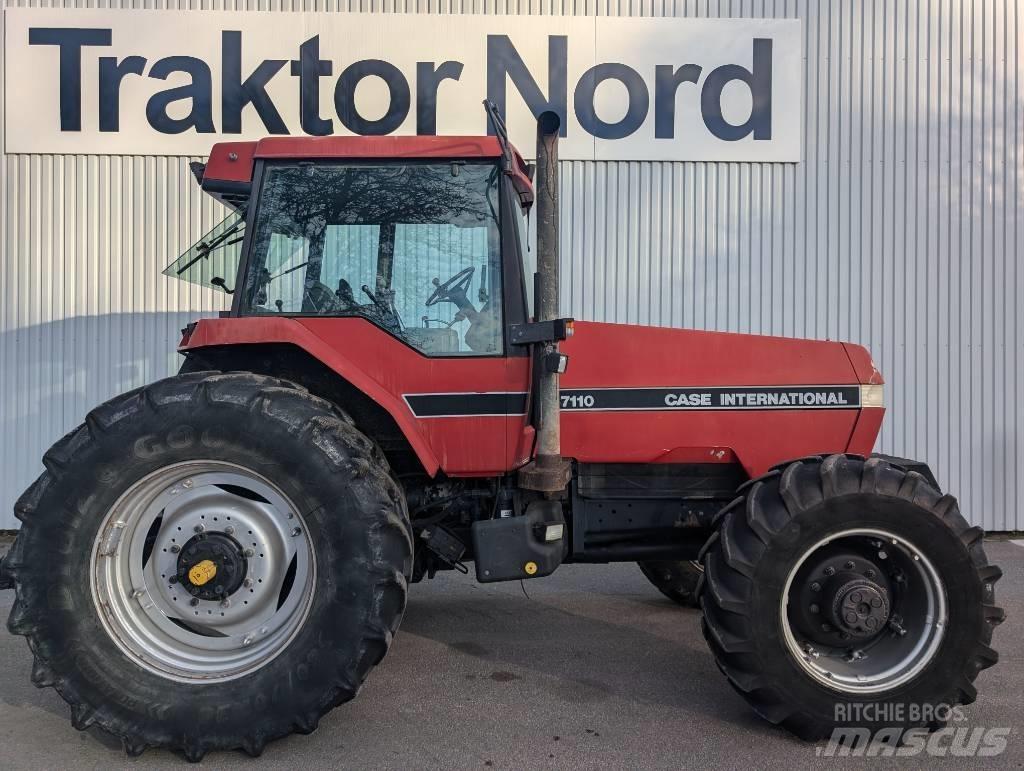 Case IH Magnum 7110 Traktory