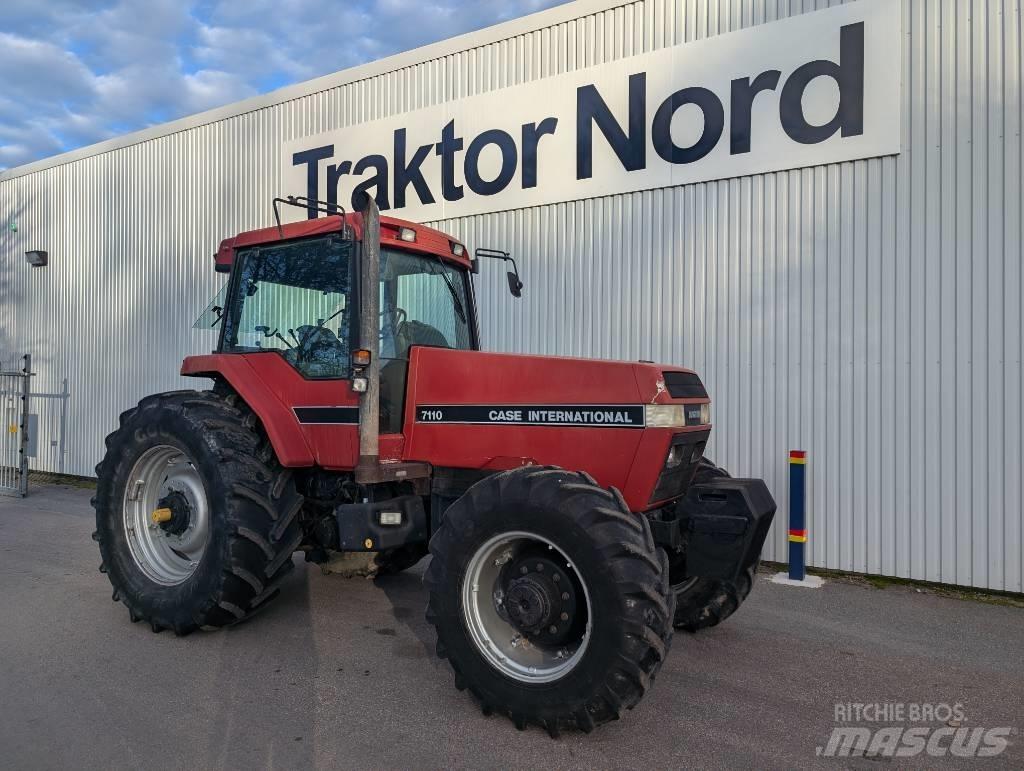 Case IH Magnum 7110 Traktory