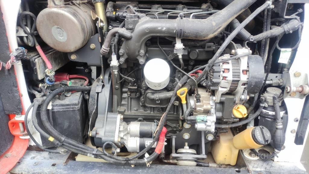 Bobcat T 450 Smykem řízené nakladače