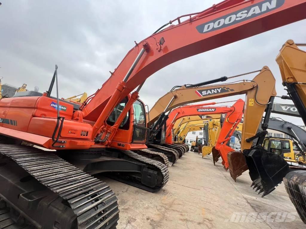 Doosan DOOOSAN DX300 Pásová rýpadla