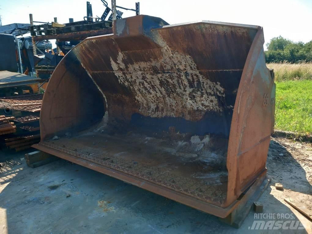 Komatsu WA475-10 Lopaty