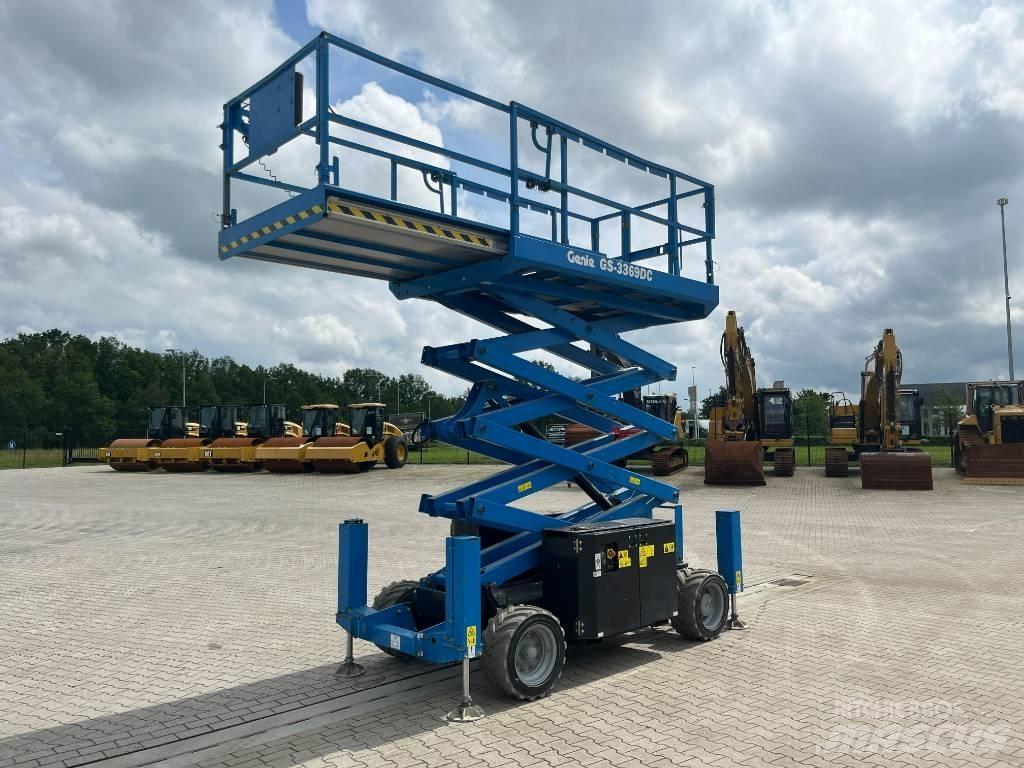 Genie GS 3369 DC Nůžková zvedací plošina