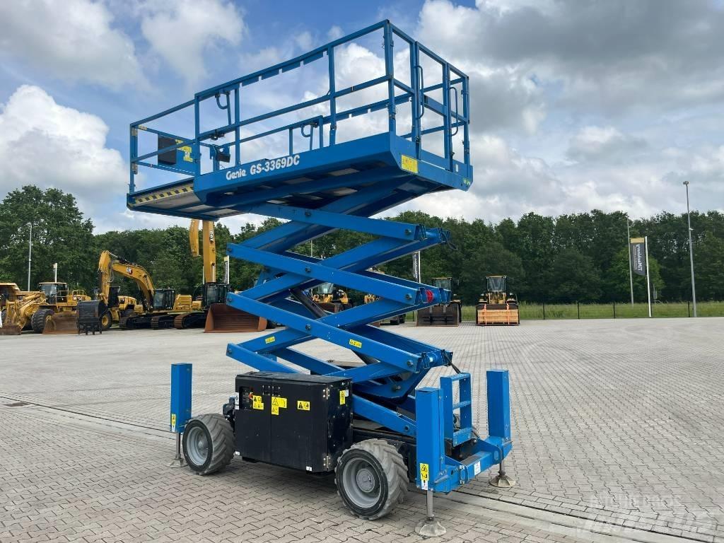 Genie GS 3369 DC Nůžková zvedací plošina