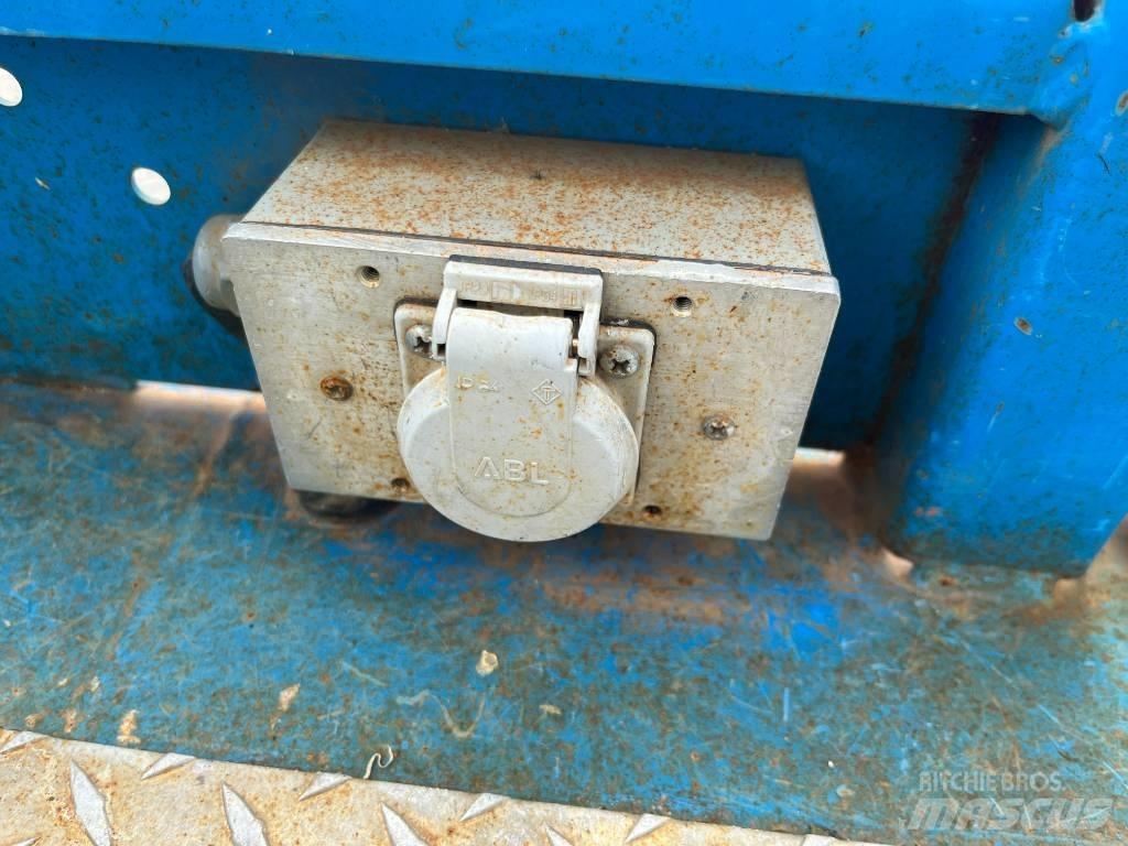 Genie GS 3369 DC Nůžková zvedací plošina
